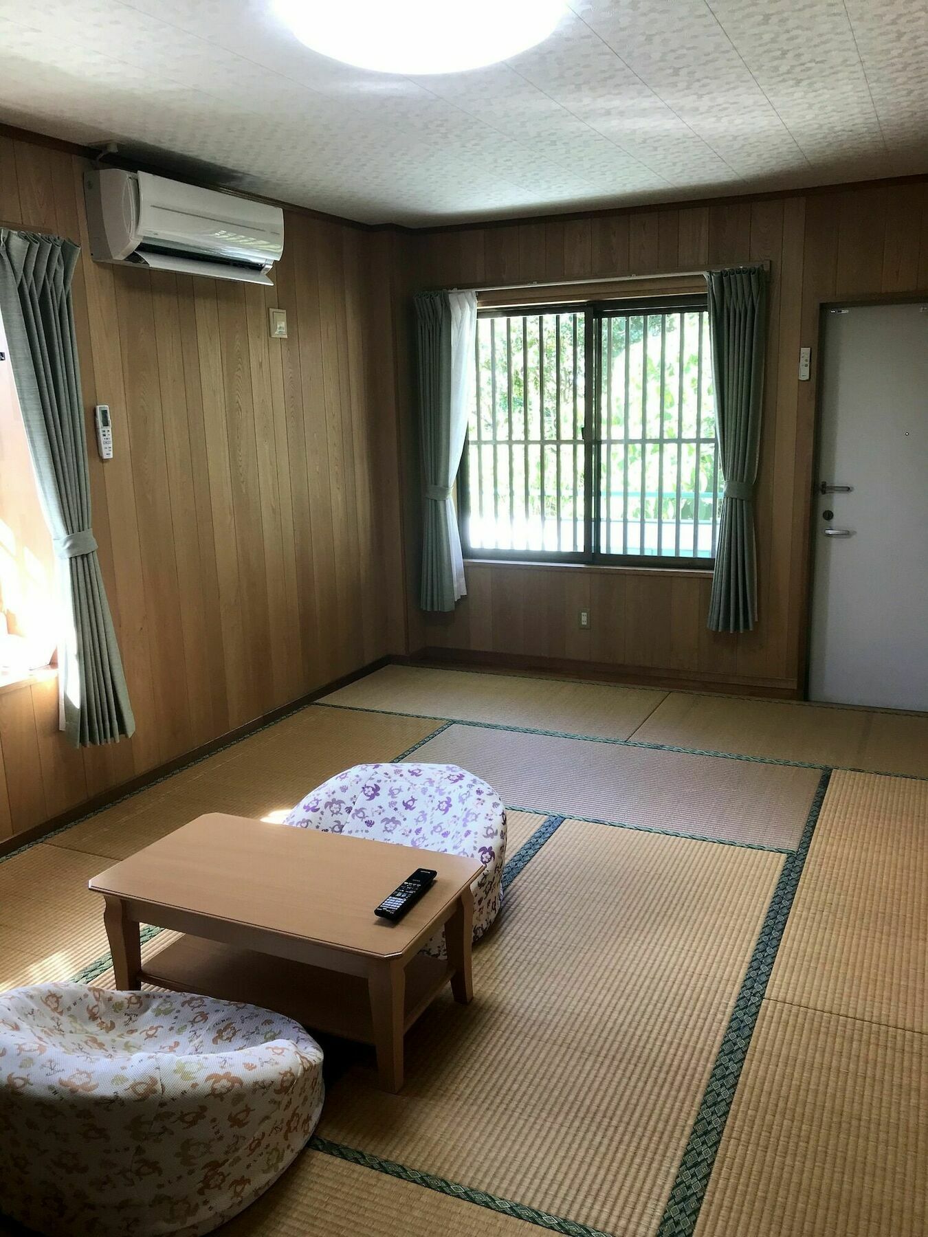 Minshuku Shizu Hotel อนนะ ภายนอก รูปภาพ